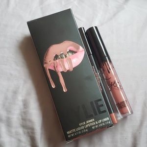 Kylie matte lip kit